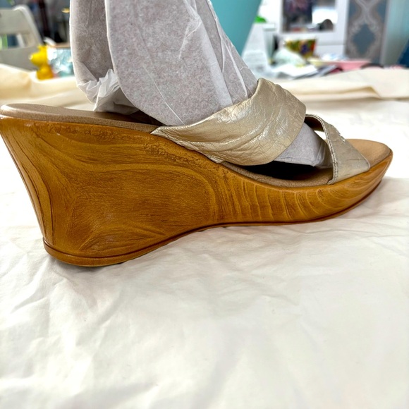 Once Puffy Wedge Sandal One Inch Platform Slip On Cream Color Iridescent 6 main image 3